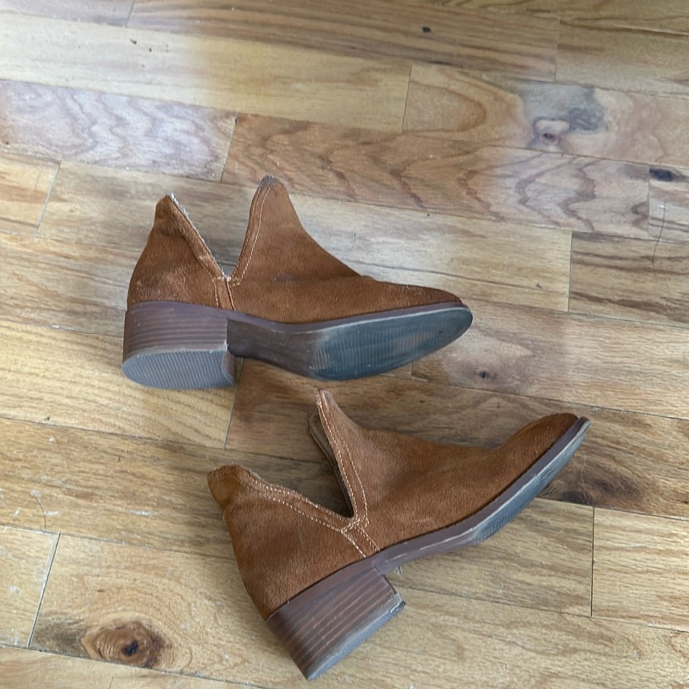 Cut out booties